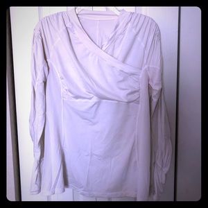 Lululemon top size L
